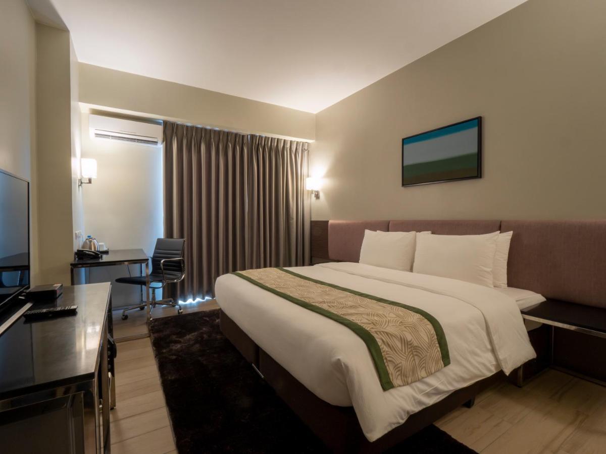 Sequoia Hotel Manila Bay Paranaque City Zewnętrze zdjęcie